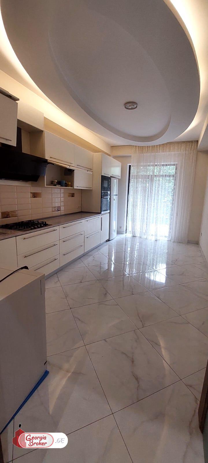 ქირავდება ახალი გარემონტებული 4 ოთახიანი ბინა აბაშიძეზე